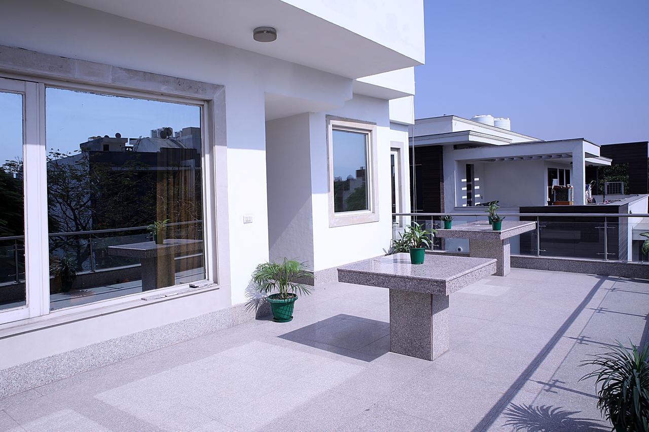 Inde Hotel Vista Woods Huda City Centre, Gurgaon Exteriör bild