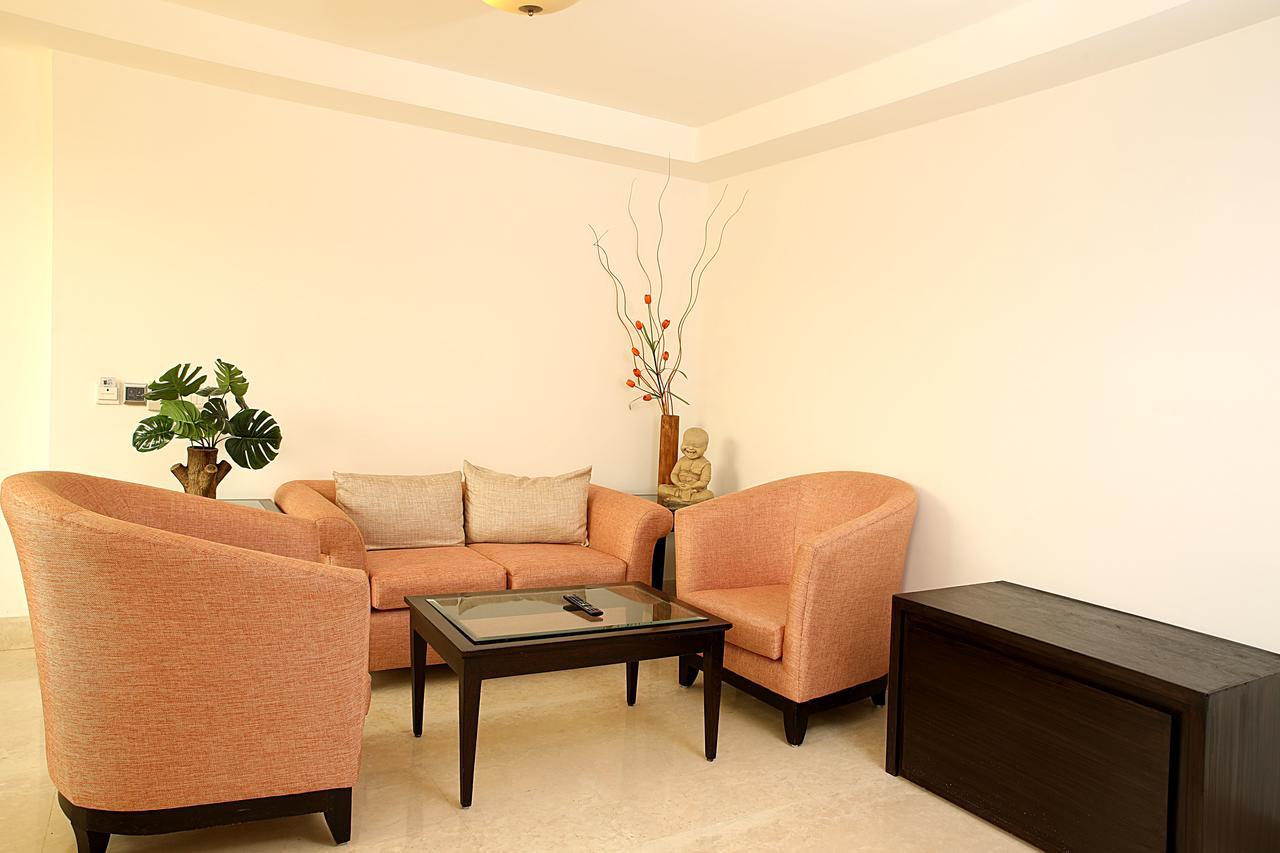 Inde Hotel Vista Woods Huda City Centre, Gurgaon Exteriör bild