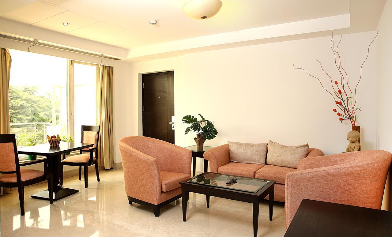 Inde Hotel Vista Woods Huda City Centre, Gurgaon Exteriör bild