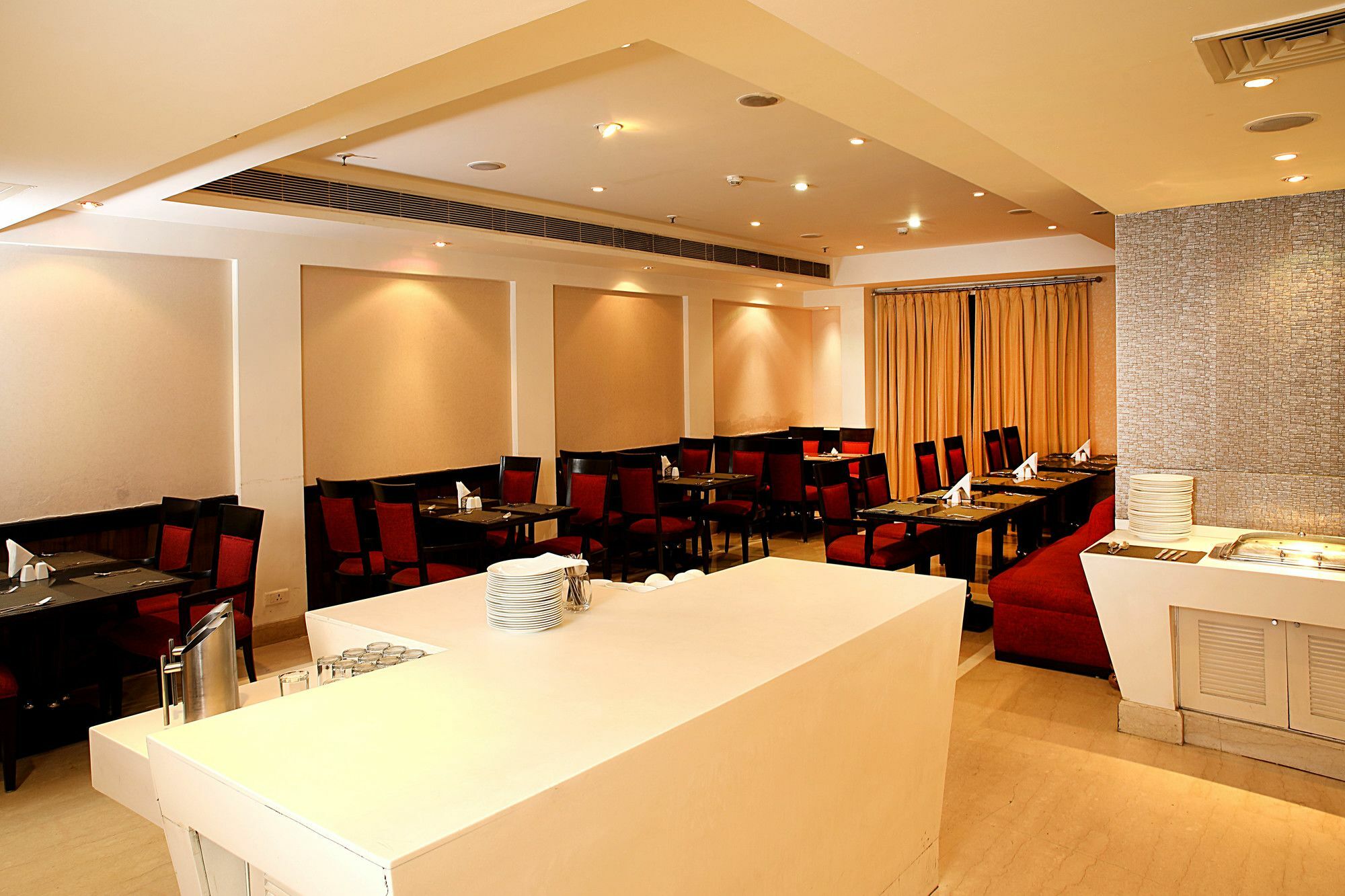 Inde Hotel Vista Woods Huda City Centre, Gurgaon Exteriör bild